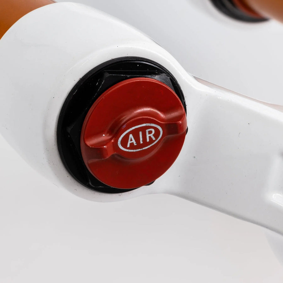 26 Inch Air Fork XC32A 120mm Travel & Rebound Quick Release - White - Air BikeSuspension Fork